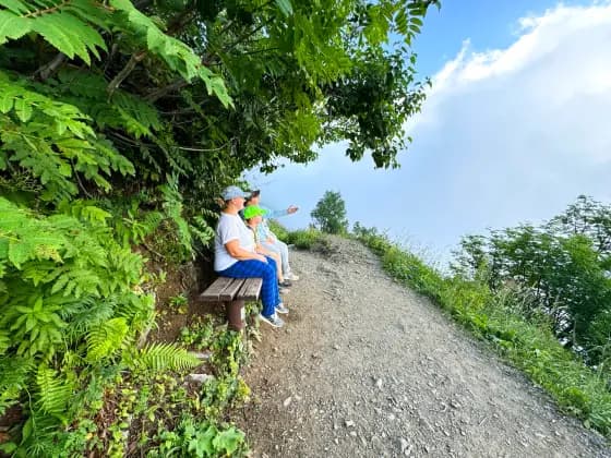 A rest on the way to the Bzerpinsky Cornice